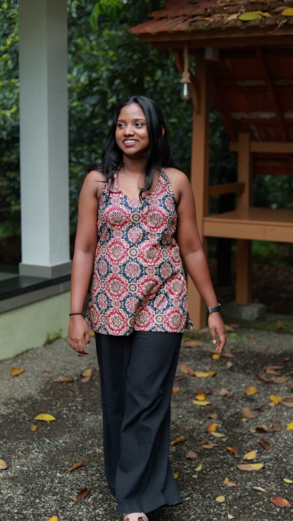 Evara Women’s Short Top – Everyday Casual Wear