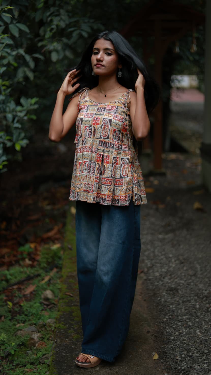 Kavya Women’s Short Top – Everyday Casual Wear - Image 3