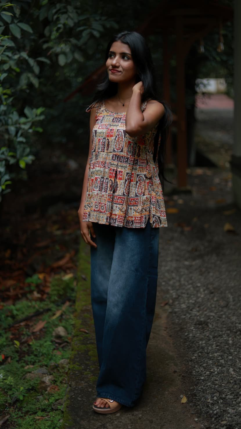 Kavya Women’s Short Top – Everyday Casual Wear - Image 4