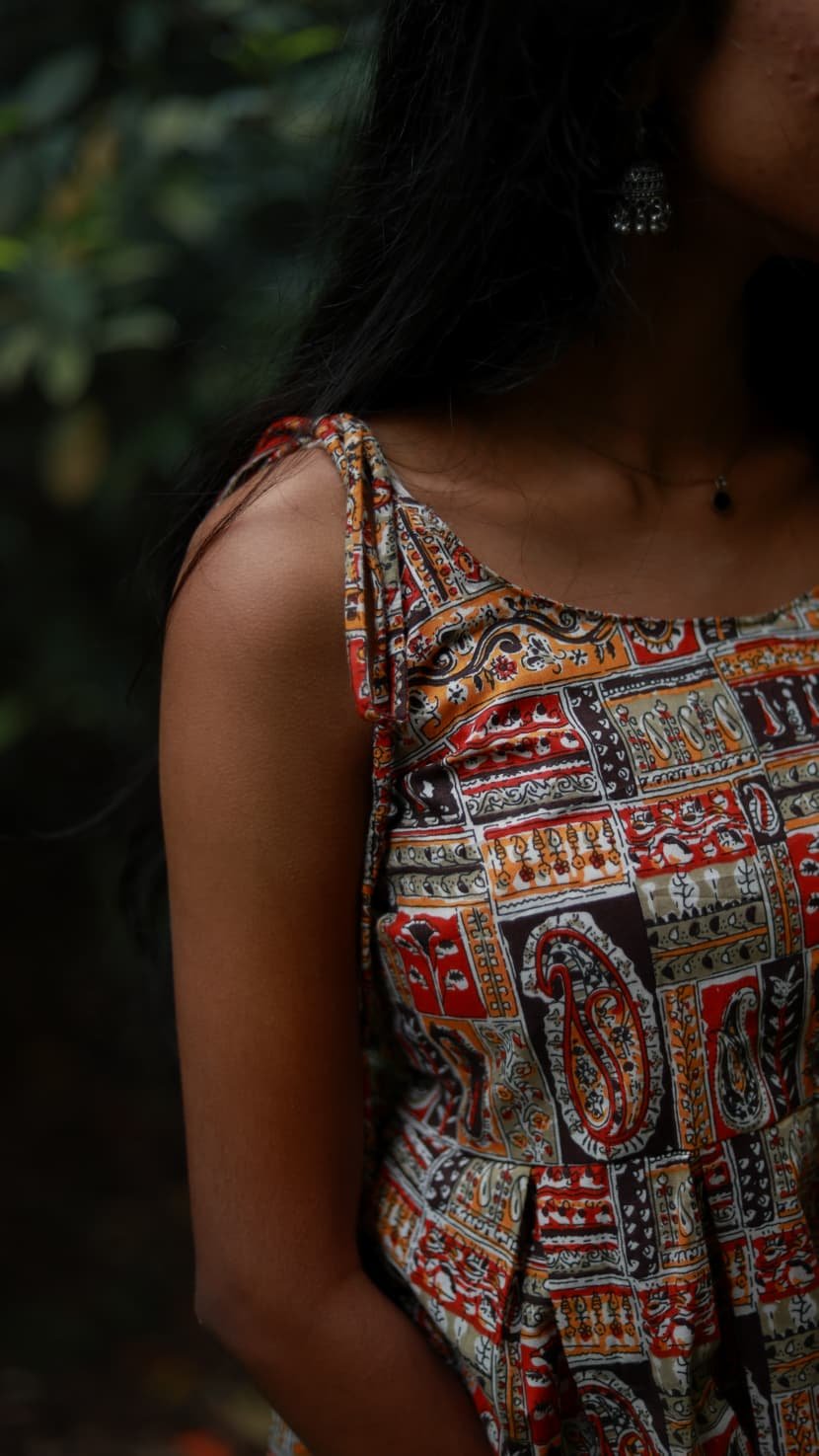 Kavya Women’s Short Top – Everyday Casual Wear - Image 7