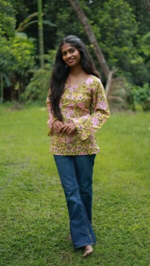 Nimmi Women’s Short Top – Everyday Casual Wear