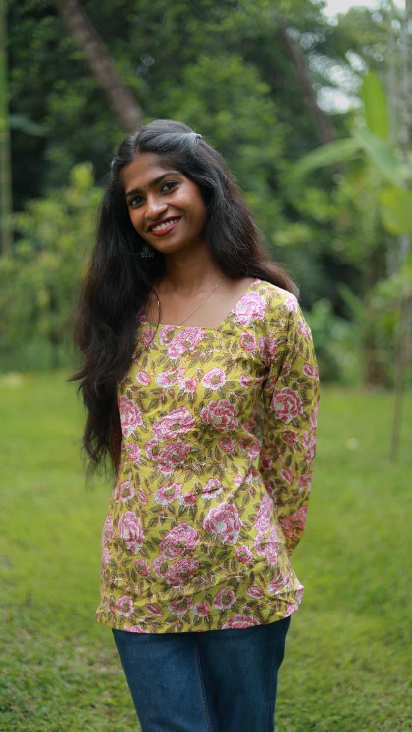 Nimmi Women’s Short Top – Everyday Casual Wear - Image 3